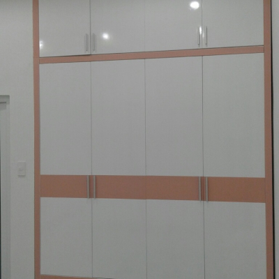 Tủ quần áo 