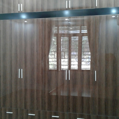 Tủ quần áo laminate