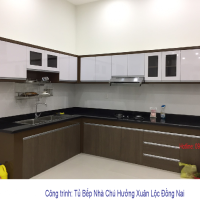 Tủ Bếp nhựa đặc phủ Laminate