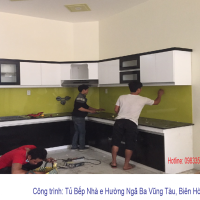 Tủ Bếp  Nhựa Sơn Bóng