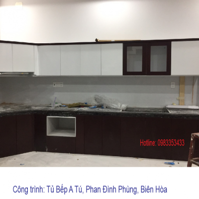 Tủ Bếp  Nhựa đặc  Sơn Bóng